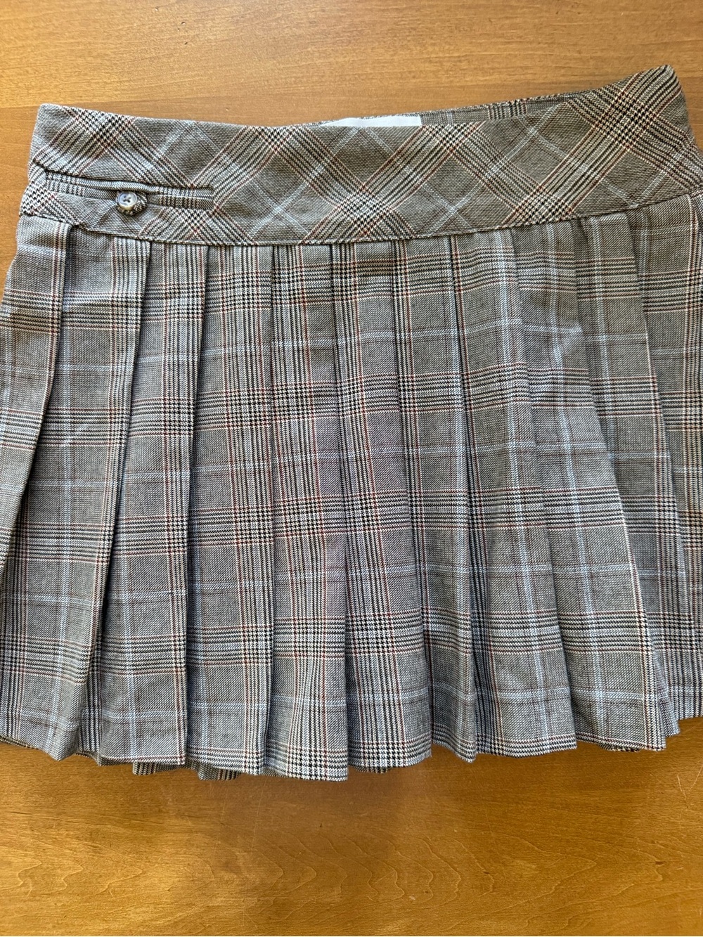 Zara Gray Plaid Pleated Skirt with Subtle Tan Lines